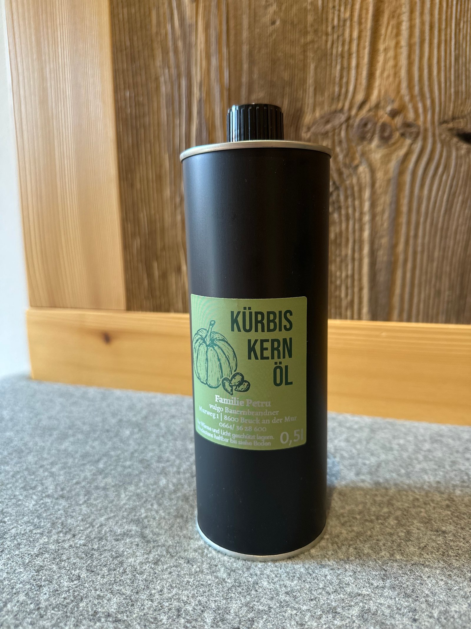Steirisches Kürbiskernöl in der Dose 0,5l