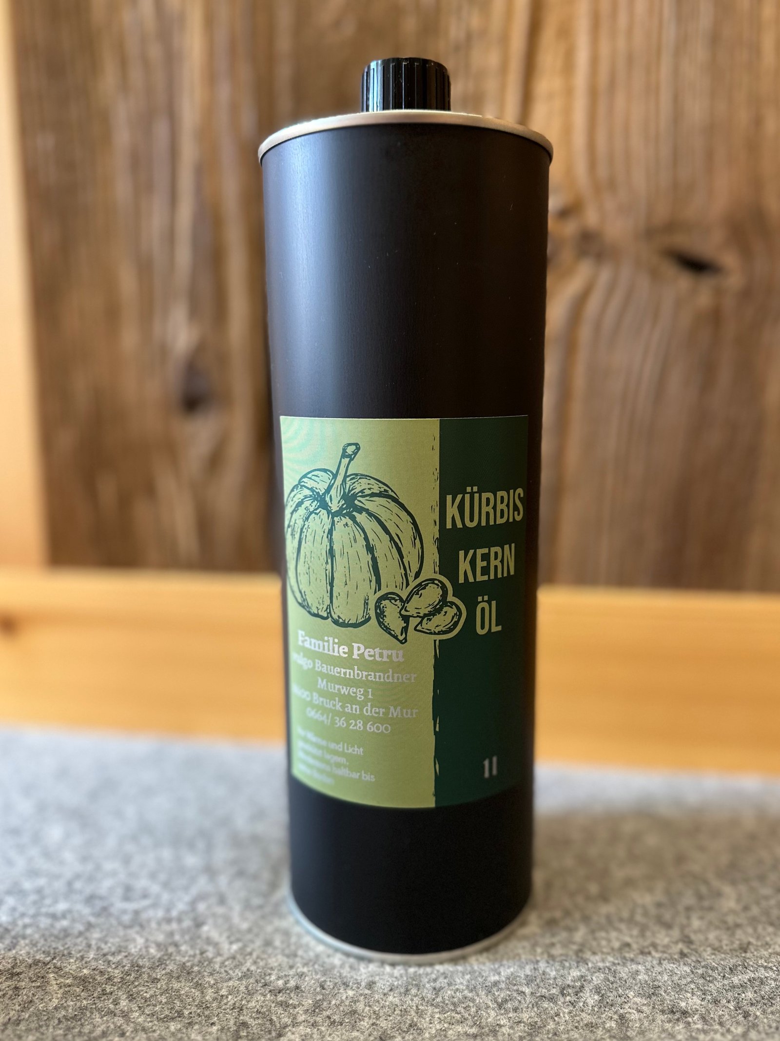 Steirisches Kürbiskernöl in der Dose